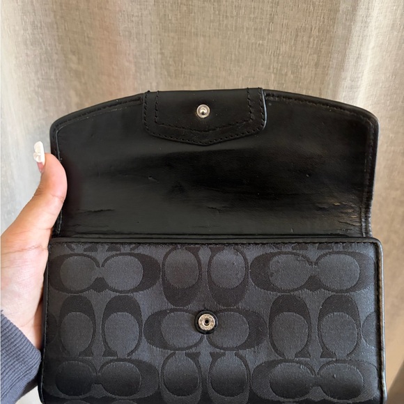 Coach Black Signature Pattern Wallet - Picture 7 of 7
